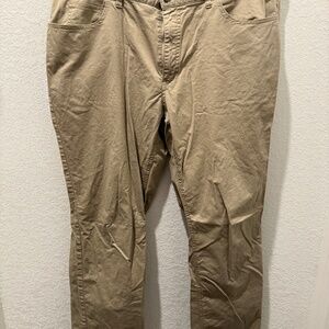 Michael Kors Lightweight Khakis – 38x32 – Summer-Ready